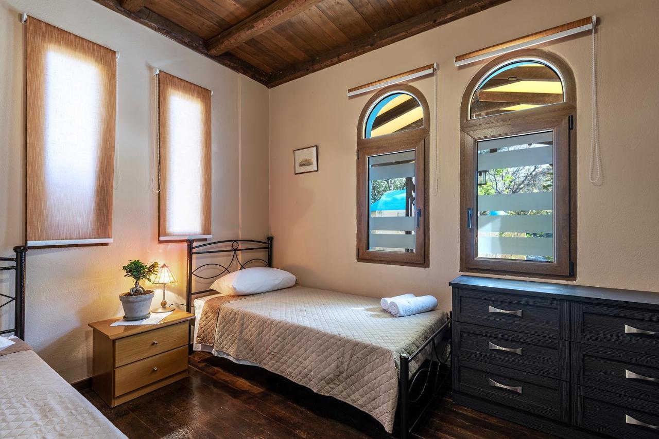 Selana House With Outdoor Pool Villa Мастрихари Екстериор снимка